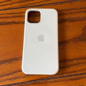 Like new Apple MagSafe Silicon case for iPhone 12/12 pro ONLY - white